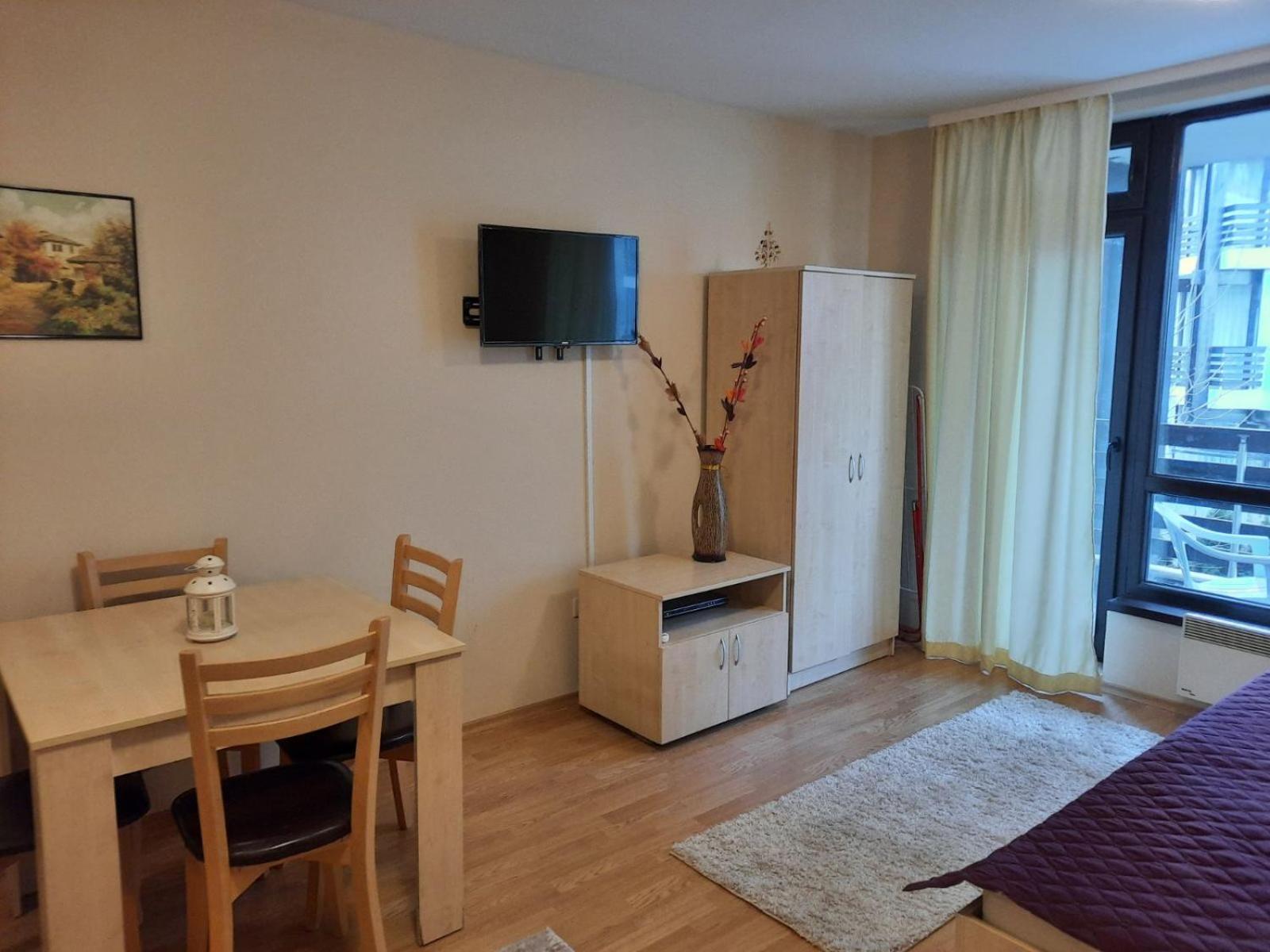 Apartments In Aspen Suites Бансько Номер фото